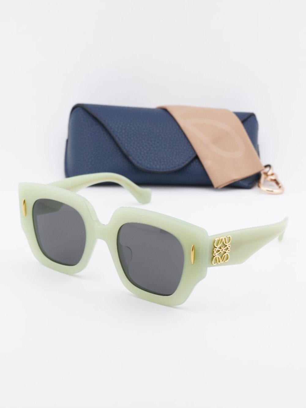 Loewe LW40129U 95A Square Sunglasses – Pastel Green\Grey
